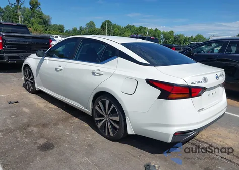 2019 Nissan Altima 2.5 Sr z USA, uszkodzony, nr VIN 1N4BL4CV6KC187217